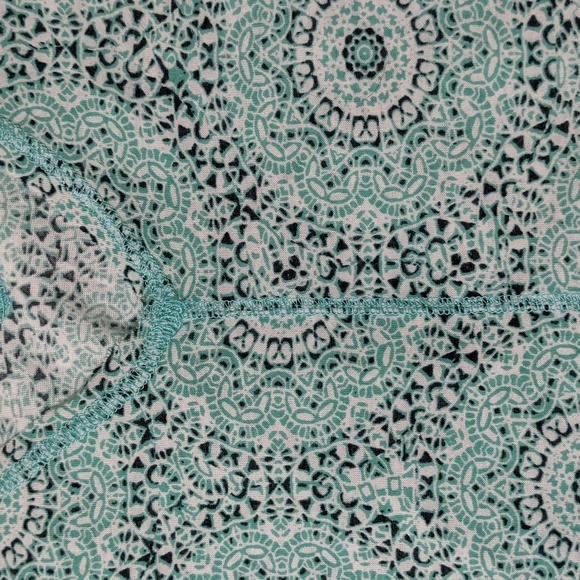 UO V-Neck Cropped Tank Top, Color Turquoise Size L - Picture 12 of 14